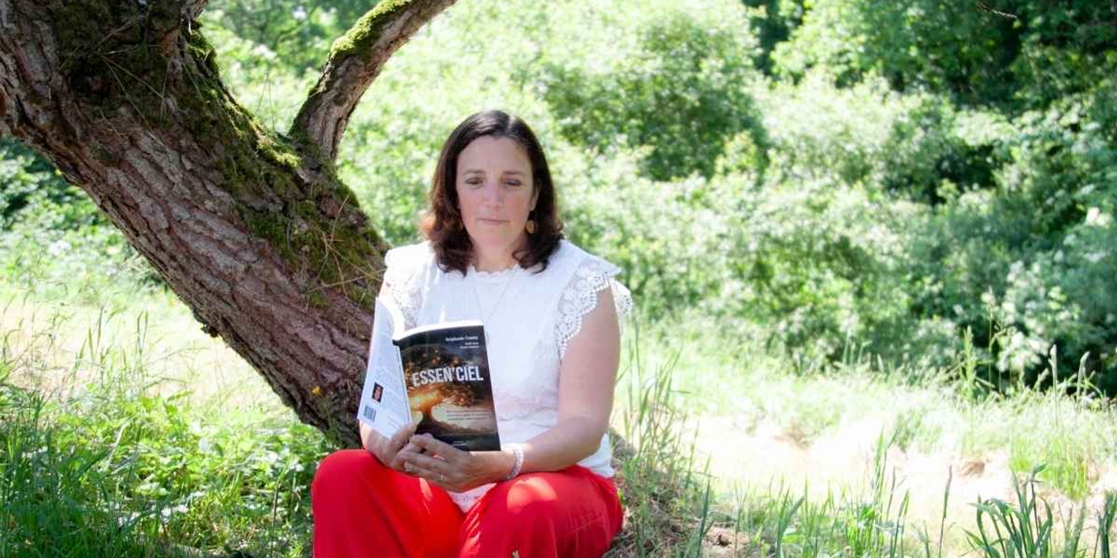 Stéphanie Courty en séance individuelle de soin énergétique à Maché