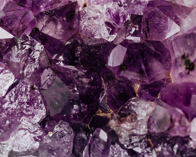 Pierres précieuses, univers des soins Gemology