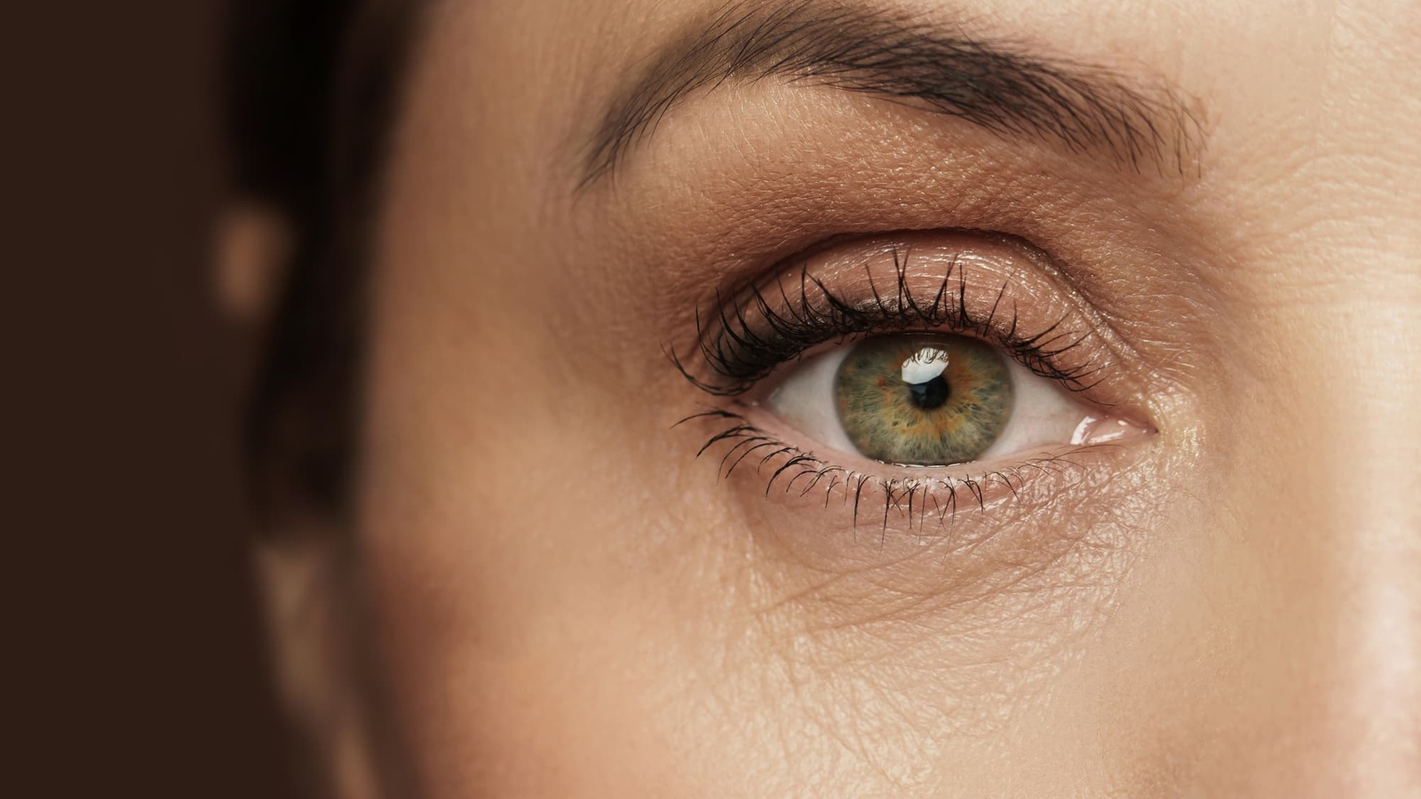 Regard sublime par un maquillage semi-permanent a l'institut Terre de Beaute a Venansault