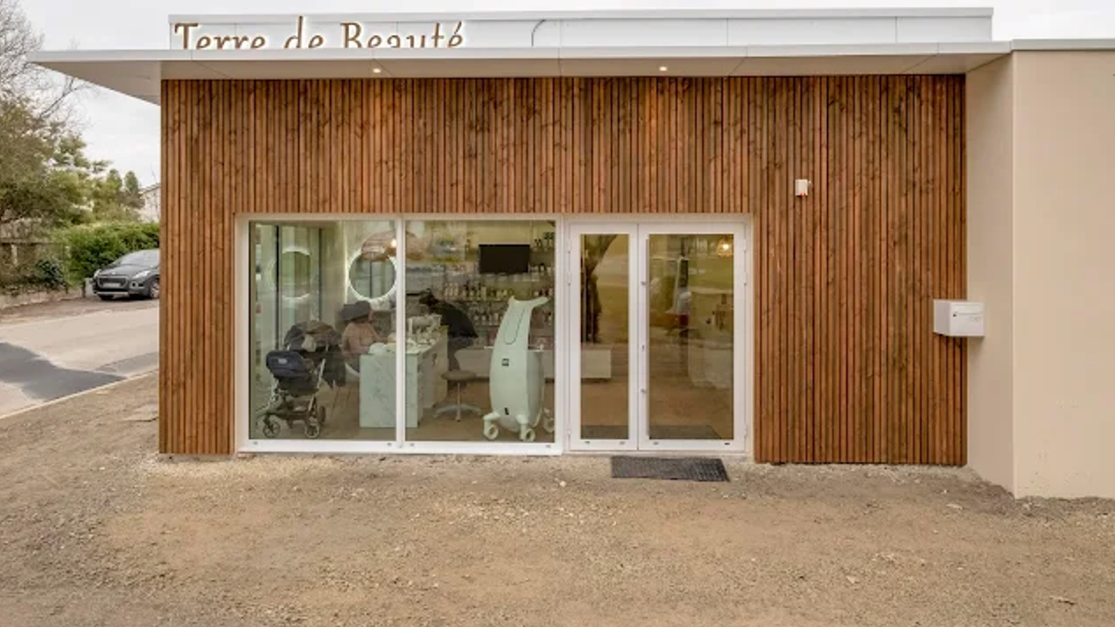 Façade de l'institut de beauté Terre de Beauté, 45 rue Pierre Nicolas Loue à Venansault