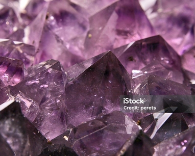 Pierres precieuses, univers des soins Gemology