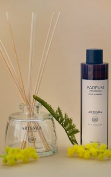Parfum d'ambiance et diffuseur Artemia Cosmétiques avec fleurs de mimosa