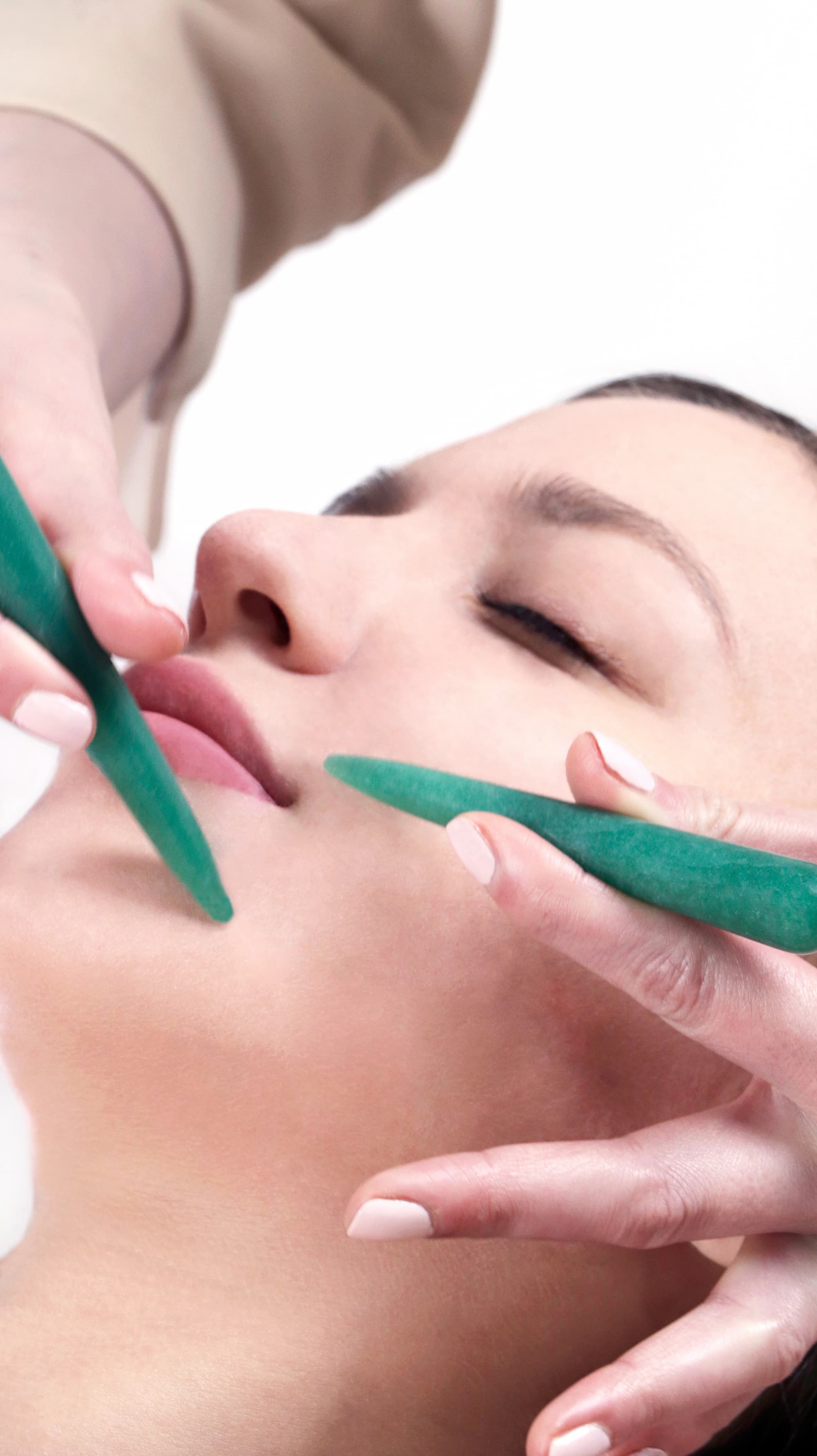 Soin du visage Ambre Bleu Organics Bio a l'institut Terre de Beaute a Venansault