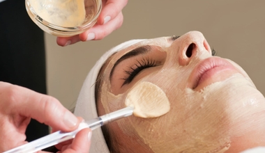 Soin du visage Ambre Bleu Organics Bio a l'institut Terre de Beaute a Venansault