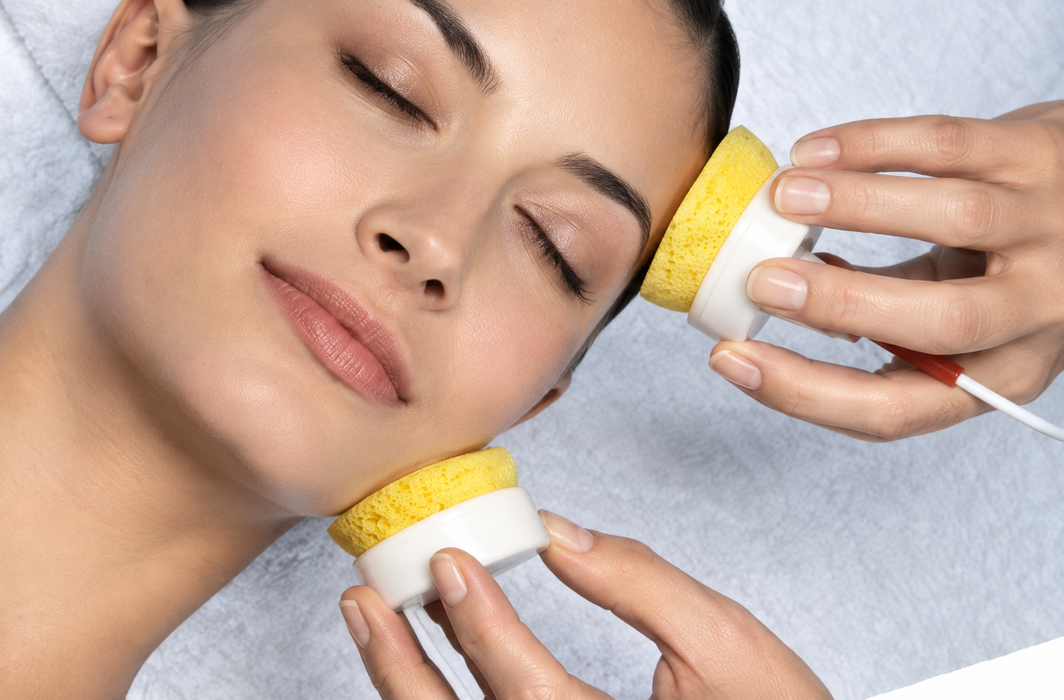 Soin du visage Ambre Bleu Organics Bio a l'institut Terre de Beaute a Venansault