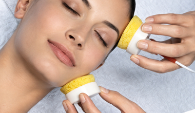 Soin du visage Ambre Bleu Organics Bio a l'institut Terre de Beaute a Venansault