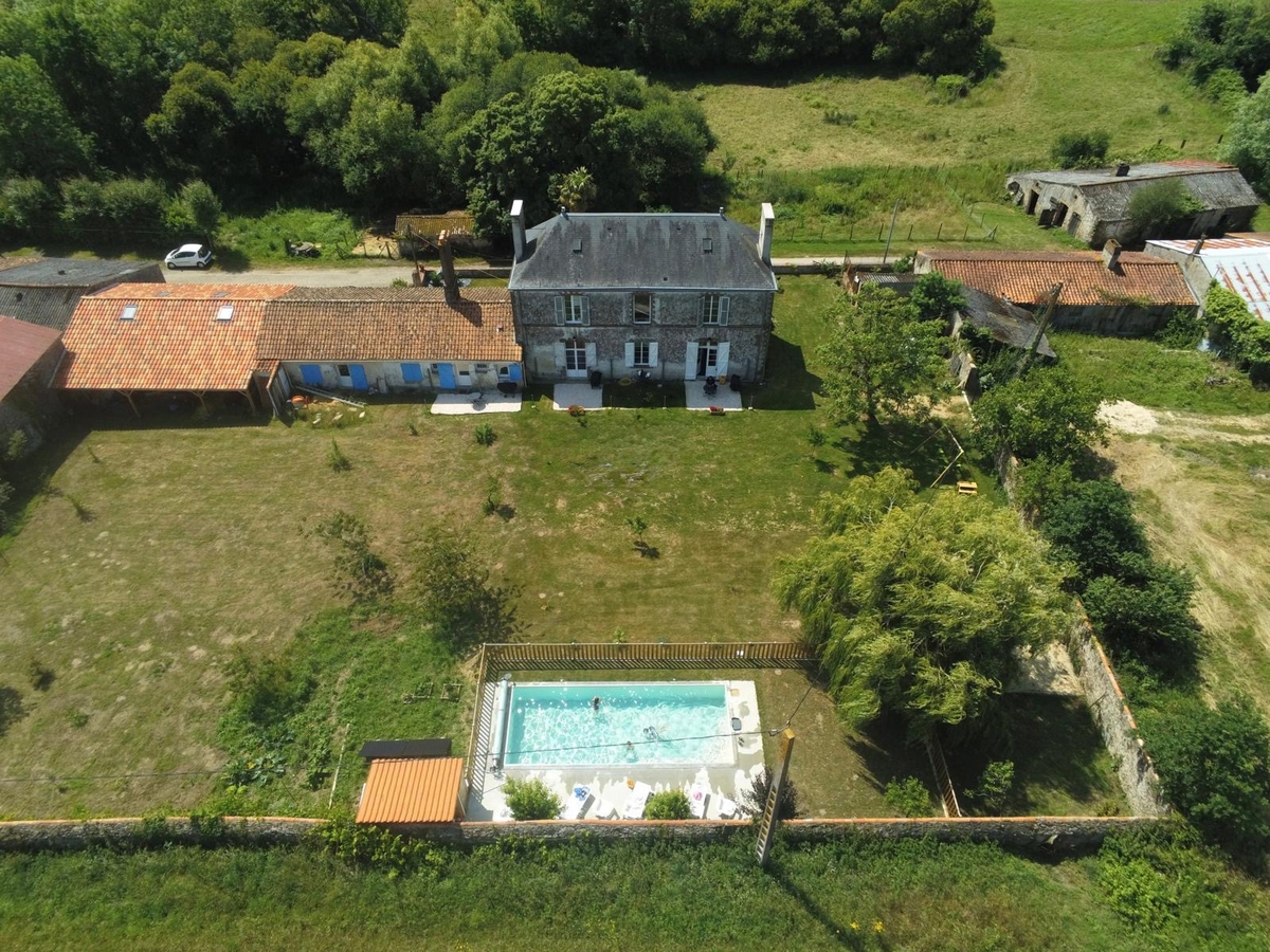 Vue aérienne du Domaine de la Houblette
