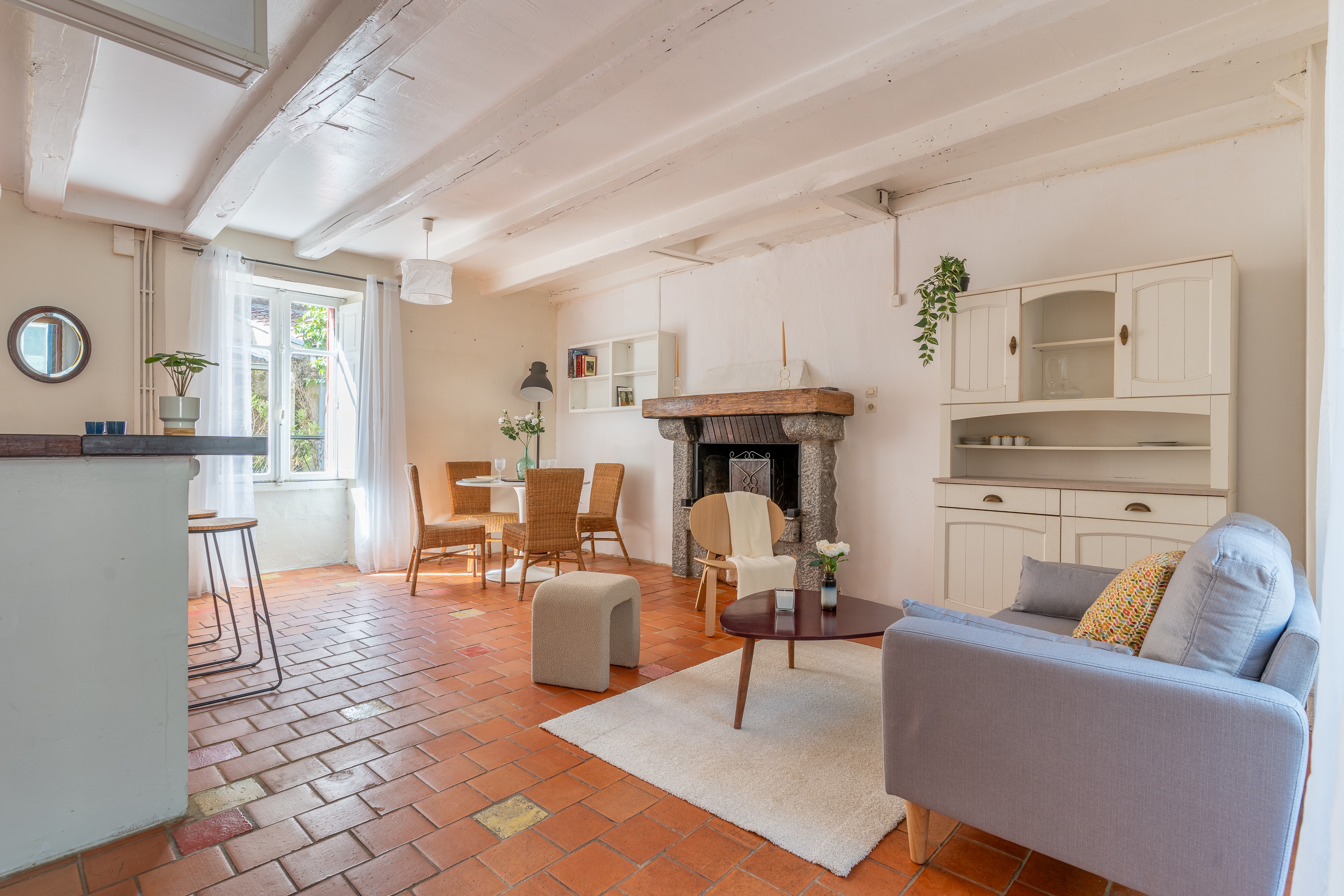 Home staging dans une maison partiellement meublée à Nantes
