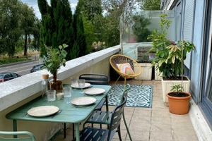 Home staging nantes exterieur table chaises vaisselle